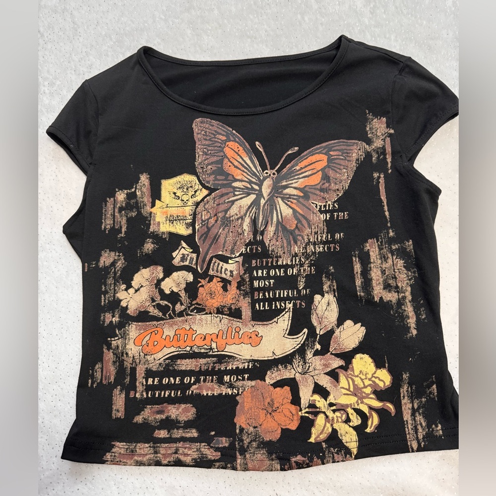 ♥️ ROMWE Butterfly Print Black Tee